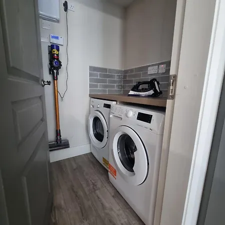 Alex Court * Leixlip