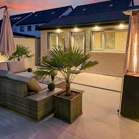 Alex Court * Leixlip