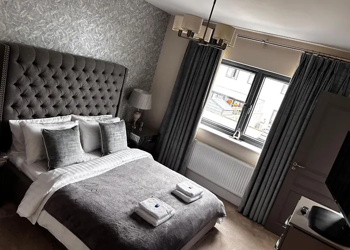 ホテル Alex Court リークスリップ