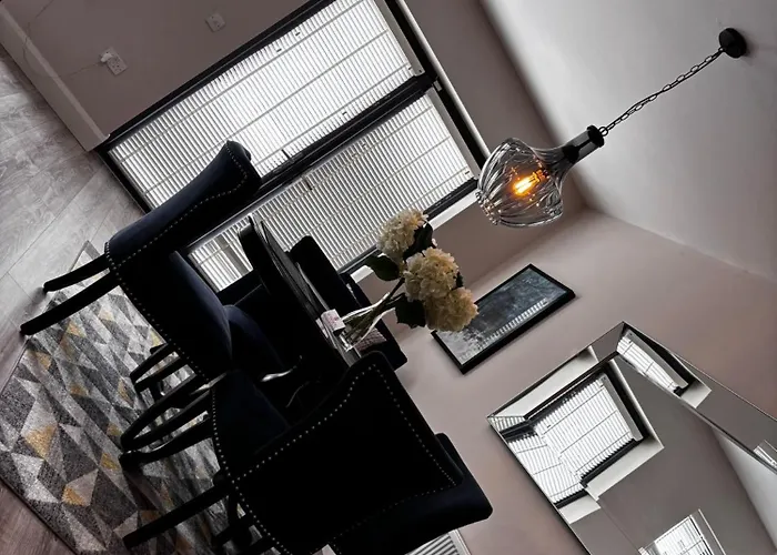 ホテル Alex Court リークスリップ